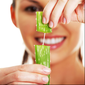 Agua de aloe vera: cómo preparar y consumir la bebida para desintoxicar el colon