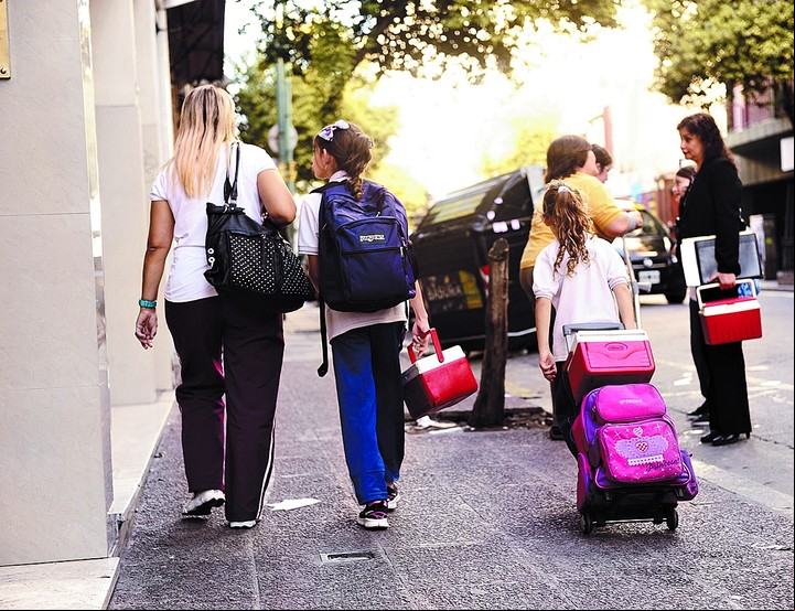 Los vouchers educativos cubren hasta el 50% de la cuota de los colegios privados subvencionadas. Foto: shutterstock.Los vouchers educativos cubren hasta el 50% de la cuota de los colegios privados subvencionadas. Foto: Hernán Rojas.