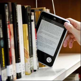 Cómo ganar dinero extra comentando libros: quiénes pueden postularse y cuánto pagan 