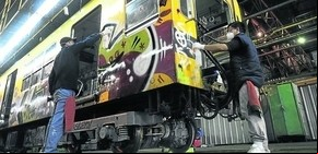 Detienen a dos chilenos que estaban por grafitear el subte.