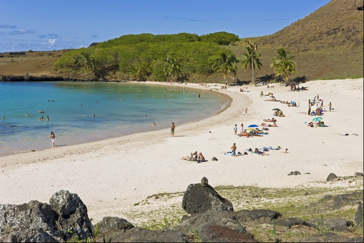 La playa de Anakena en Isla de Pascua