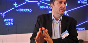 Procesan a tres ex funcionarios K por actos contra el Grupo Clarín