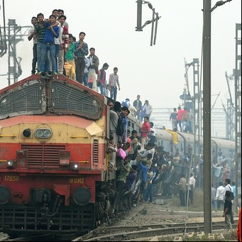 India construirá 3.000 km de muro a lo largo de las vías del tren para evitar más muertes