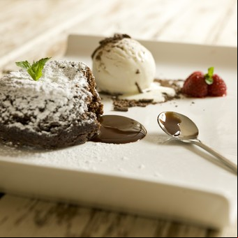 La receta y los secretos para hacer el volcán de chocolate perfecto