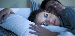 ¿Qué significa cuando estás durmiendo y sientes que te llaman por tu nombre? 