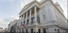 Un violinista quedó sordo y le gana una demanda por un millón de dólares a la Royal Opera House de Londres