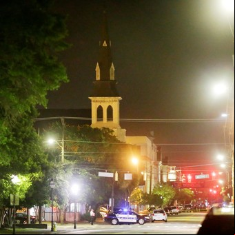 Matanza racial a tiros en un templo de EE.UU.: 9 muertos
