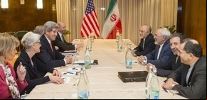 Cerca de un acuerdo nuclear con Irán, extienden las negociaciones 