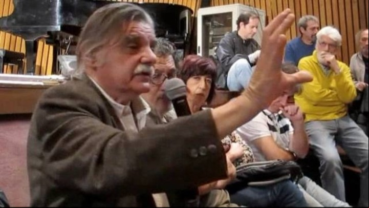Tomo la palabra. Horacio González, en una reunión de Carta Abierta en la Biblioteca Nacional.