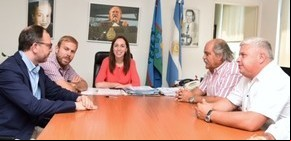 Guiño de Vidal a Granados con una visita a Ezeiza