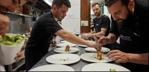 El placer de disfrutar hasta 16 platos en una sola comida
