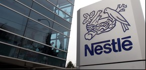 Nestlé confirmó que el 60% de sus productos no son saludables