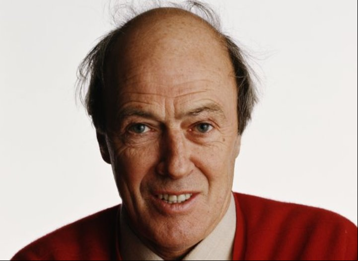 Roald Dahl nació en Gran Bretaña en 1916 y murió en el mismo lugar en 1990.