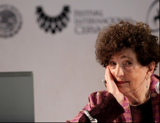 Margo Glantz: "En la guerra de Ucrania, nadie es demasiado inocente, pero la destrucción y la masacre las ha fraguado Putin"