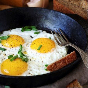 ¿Qué ocurre en el cuerpo si consumís tres huevos al día durante un mes?