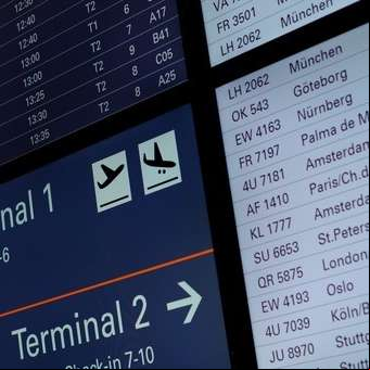 Desde el check in hasta llevar valijas, el robot Leo empieza a trabajar en los aeropuertos