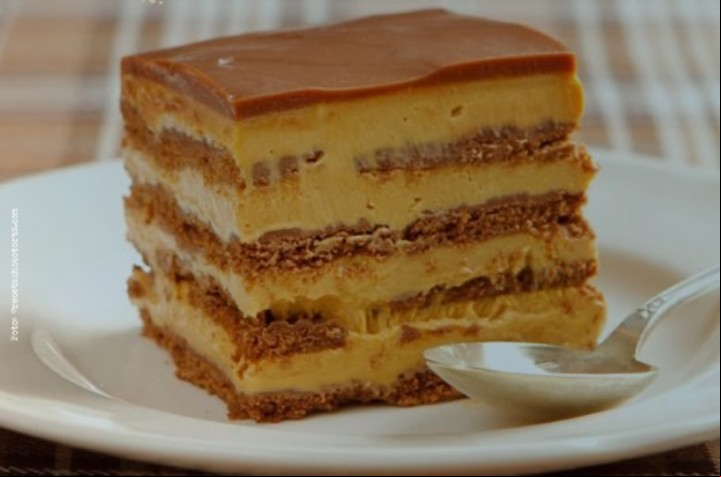 Hay recetas de chocotorta con helado.