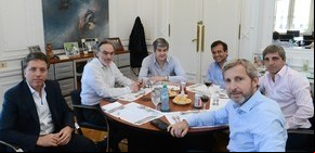 Caputo iniciará su gestión con la emisión de un bono