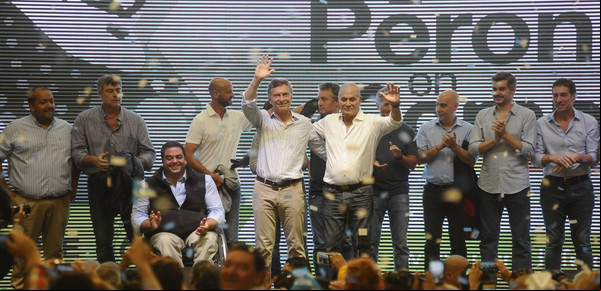 "Momo" Venegas pide ir de candidato a diputado nacional por la Provincia