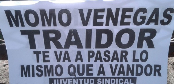Acto de la CGT: aparecieron carteles con amenazas al Momo Venegas
