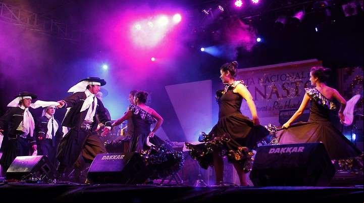 Danzas nativas en Las Termas de Río Hondo, Santiago del Estero.