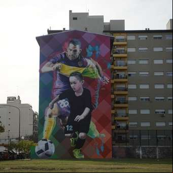 Arte callejero en La Boca: tras los hitos de largo un sueño