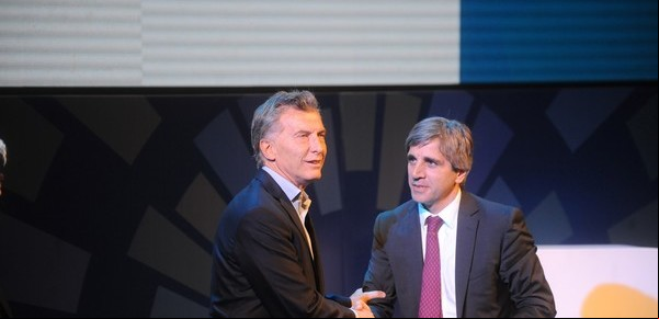 Un ministro de Macri, la reina Isabel y varios famosos aparecen en una nueva revelación de paraísos fiscales