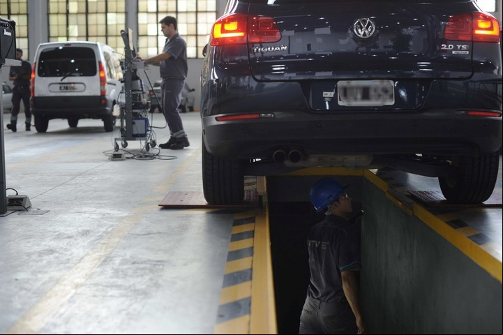 La VTV es obligatoria en Capital y Provincia, y puede ser necesario realizarla antes de partir. Foto: Emmanuel Fernández.