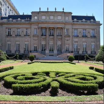 El Palacio Bosch abre sus puertas para que los conozcan los vecinos