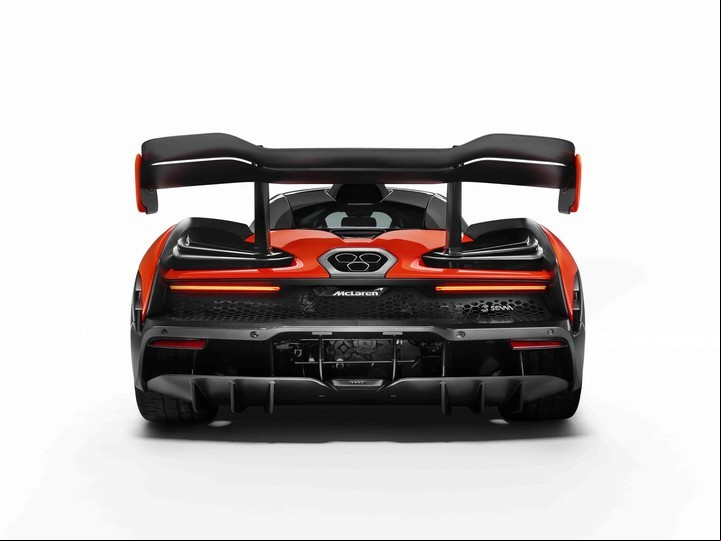 McLaren Senna