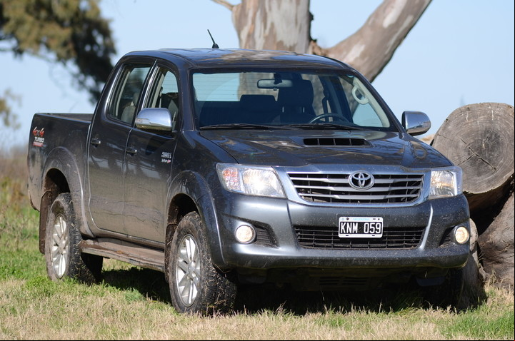 Toyota Hilux lidera entre las pickups de segunda mano.
