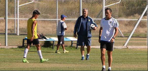 Los árbitros de Boca-River, recluidos bajo una ola de rumores