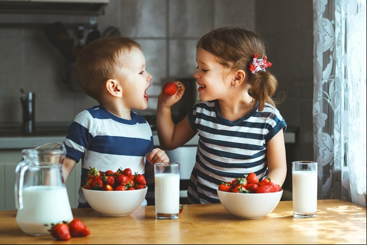 Estimular el consumo de alimentos saludables y moderar los de ingesta ocasional.