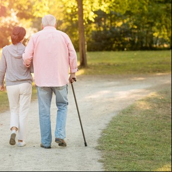 Si tus hermanos no te ayudan a cuidar a tus padres, ¿tienen derecho a heredar lo mismo?