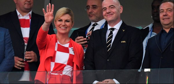 La presidenta croata se descontará de su sueldo los días que estuvo en Rusia