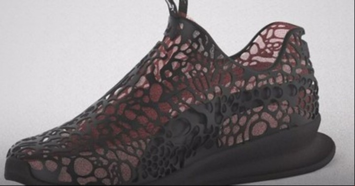 Zapatillas inteligentes. Se adapta a la pisada del atleta y mide índices de fatiga. (Puma)