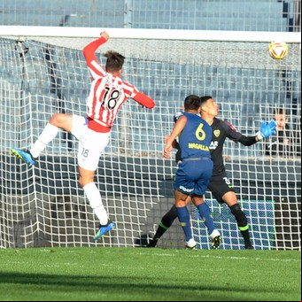 Estudiantes volvió a ser un karma para Boca y lo bajó de la punta