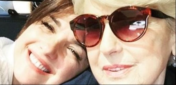 Murió la madre de Araceli González