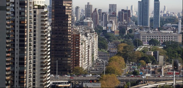 Según una especialista, el nuevo código de edificación de la Ciudad atrasa 40 años