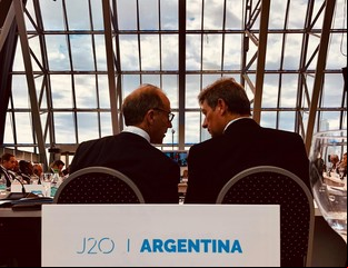 Se agrava la guerra en la Corte y le quitan a Carlos Rosenkrantz la posibilidad de nombrar personal