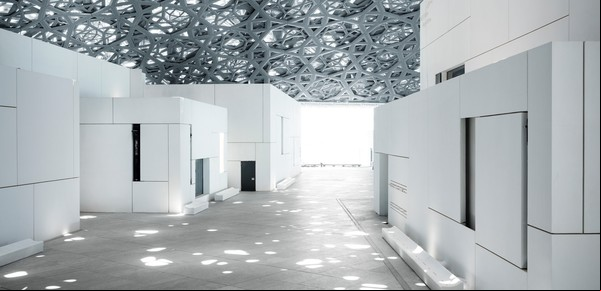 La cúpula de ocho capas y dos cuadras de diámetro del Louvre Abu Dhabi