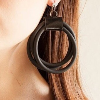 Aros, collares y pulseras: tips para aprovechar su poder magnético
