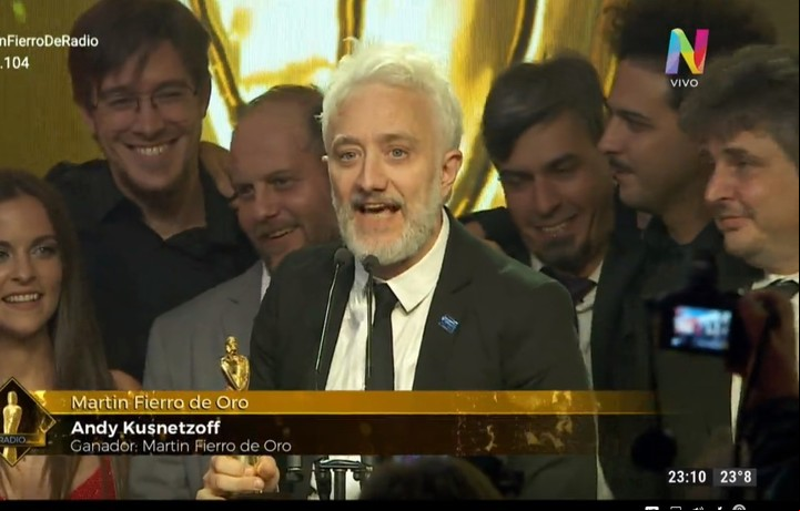 Andy y "Perros de la calle" se llevó el Oro (Captura TV).