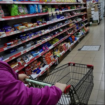 Jubilados: cómo acceder a descuentos del 100% en las compras del mes