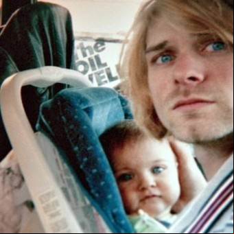 Habló la hija de Kurt Cobain en el 30° aniversario de su muerte: “Ojalá hubiera conocido a mi papá”