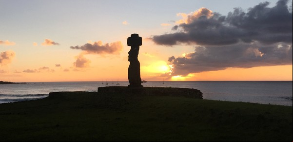 En Isla de Pascua, el pueblo rapa nui vota si reabre al turismo