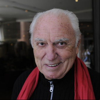Cacho Fontana: Éxitos, fracasos, adicciones y resurrección de la gran voz argentina