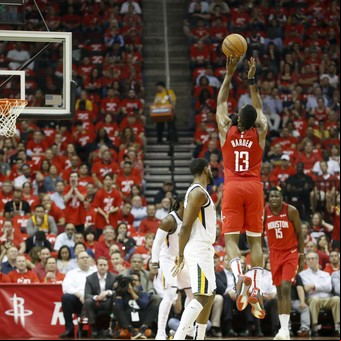 Debate: ¿El estilo de juego de la NBA es una mala influencia para aprender los fundamentos del básquetbol?