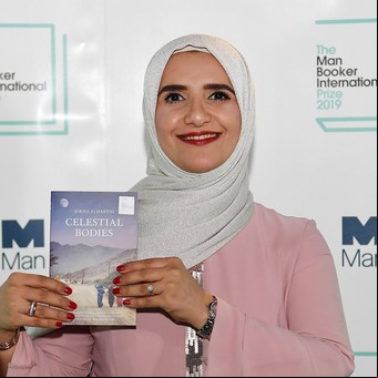 Una escritora omaní se llevó el Man Booker Internacional