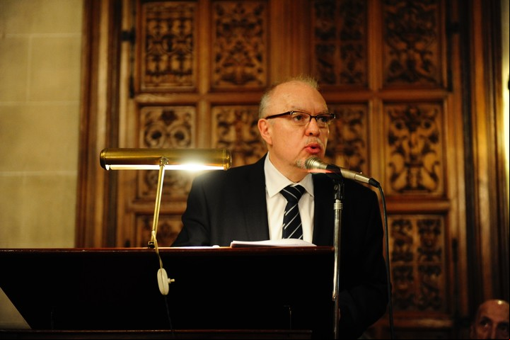 En su discurso de ingreso a la Academia Argentina de Letras, en mayo de 2017. / German García Adrasti.
